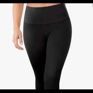 Maidenform Black slimming size 2X women’s leggings